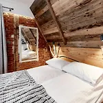 Hel 4*