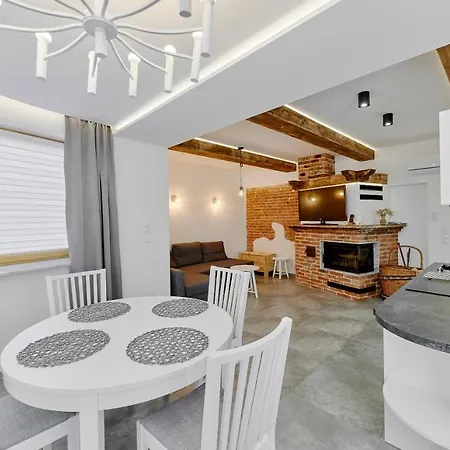Aparthotel Hel 4*